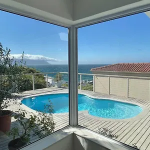 whale-rock.hotels-capetown.com/