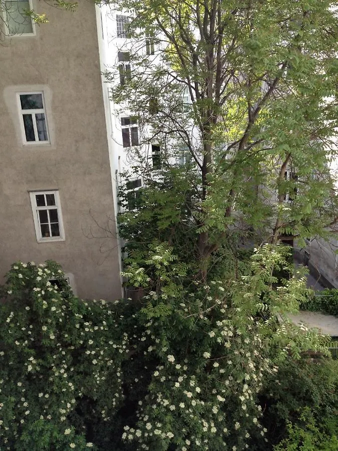 Apartment Augartenblick Penthouse 15 Vienna